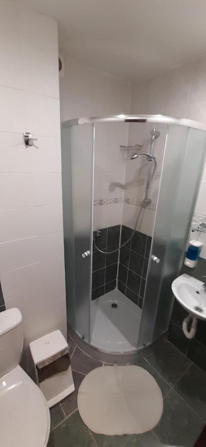 Hotel Felicia Kaluža エクステリア 写真