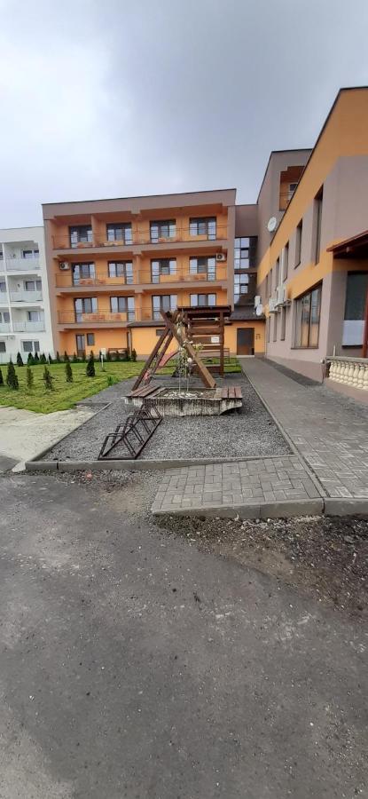 Hotel Felicia Kaluža エクステリア 写真