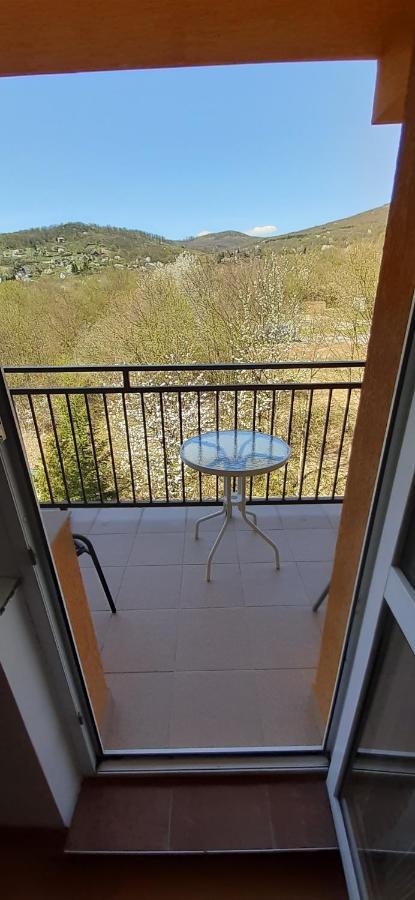 Hotel Felicia Kaluža エクステリア 写真